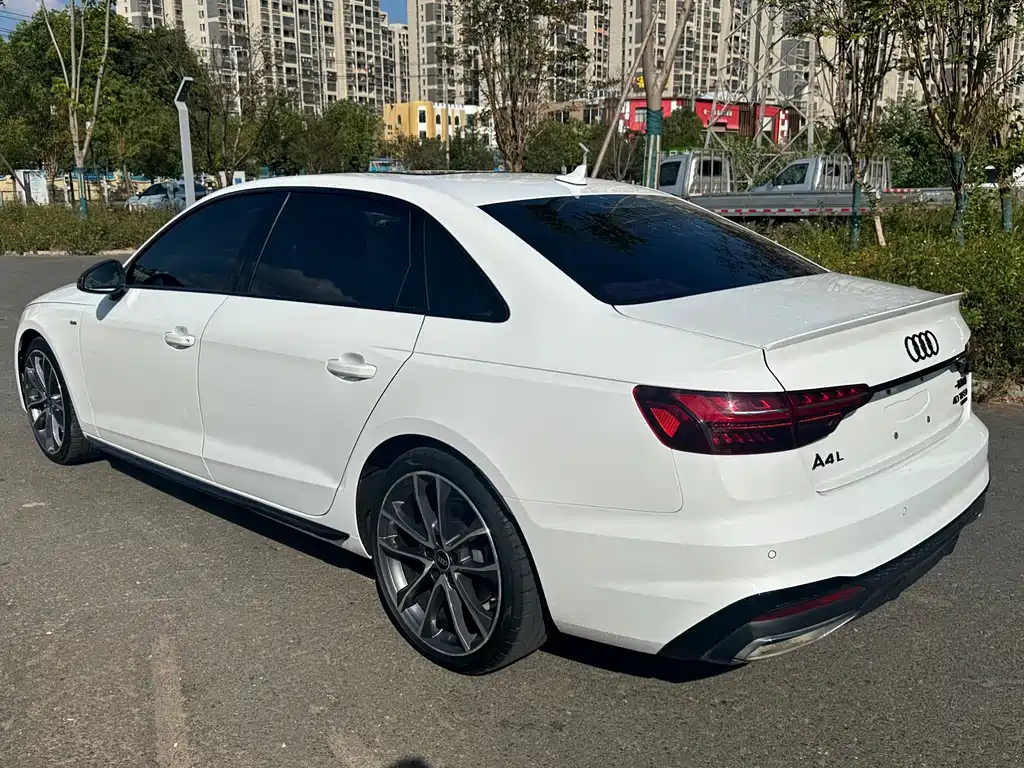 Audi A4L — миниатюра 7