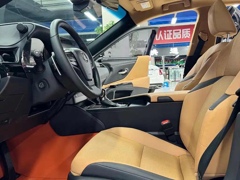 Lexus ES — миниатюра 9