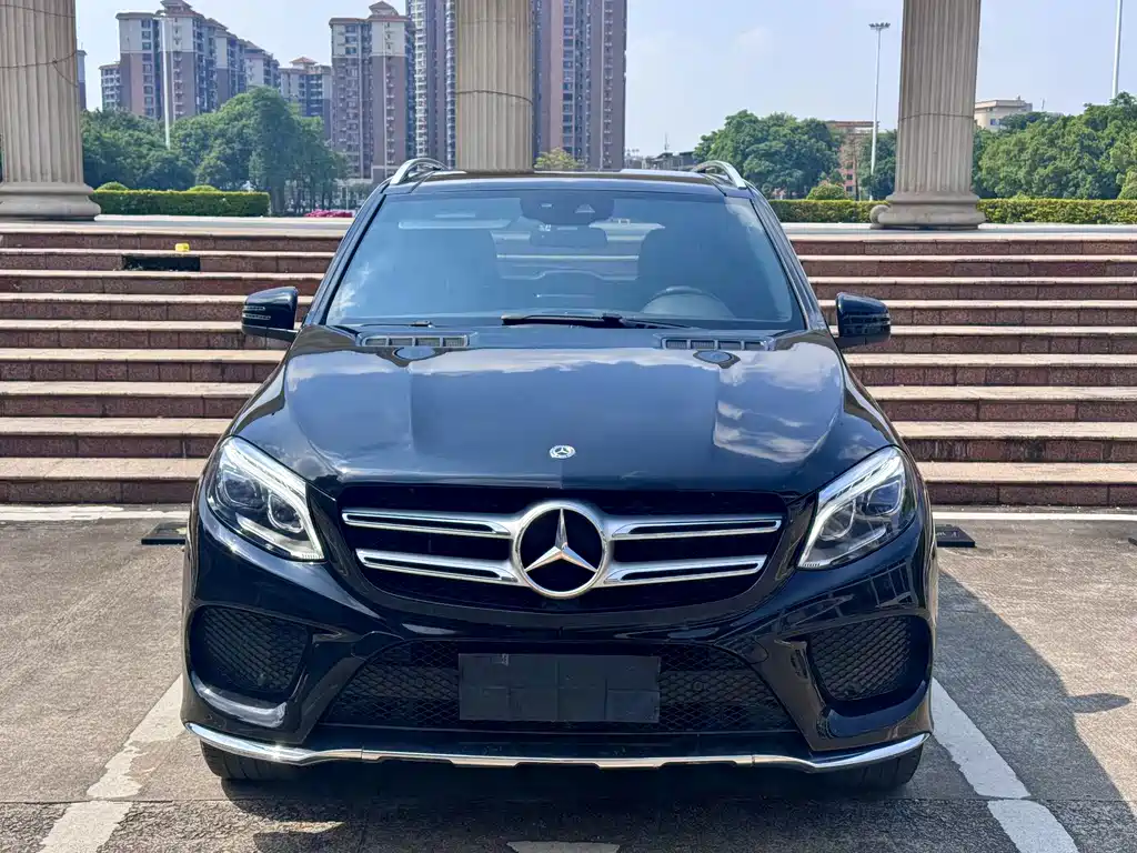 Mercedes-Benz GLE (Import) — миниатюра 2