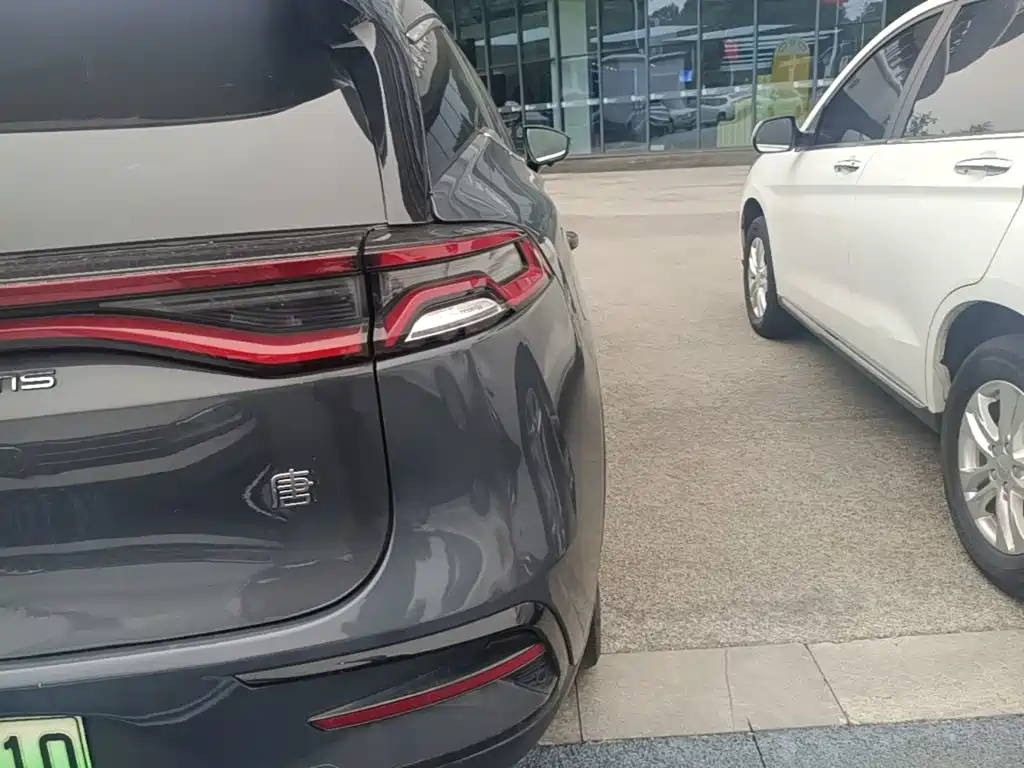 BYD Tang New Energy — миниатюра 8