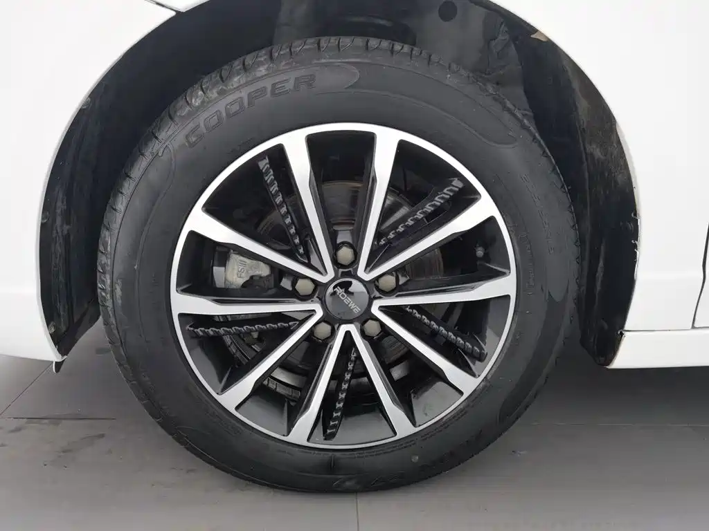 Roewe i5 — миниатюра 17