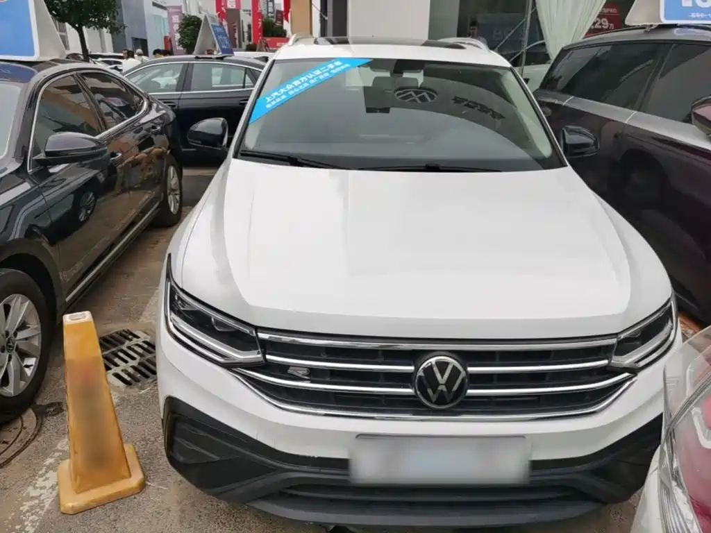 Volkswagen Tiguan L — миниатюра 3
