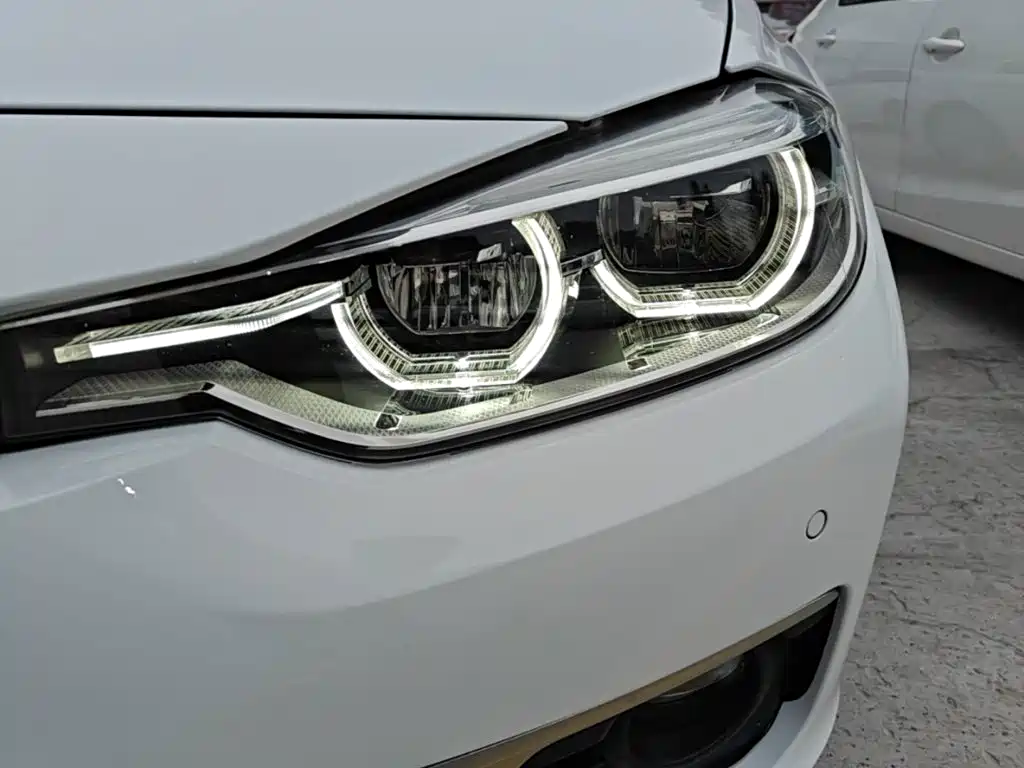 BMW 3 Series — миниатюра 24