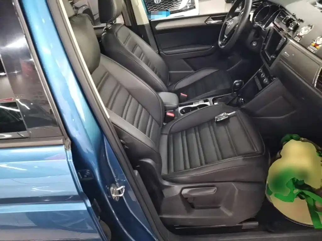 Volkswagen Touran — миниатюра 25