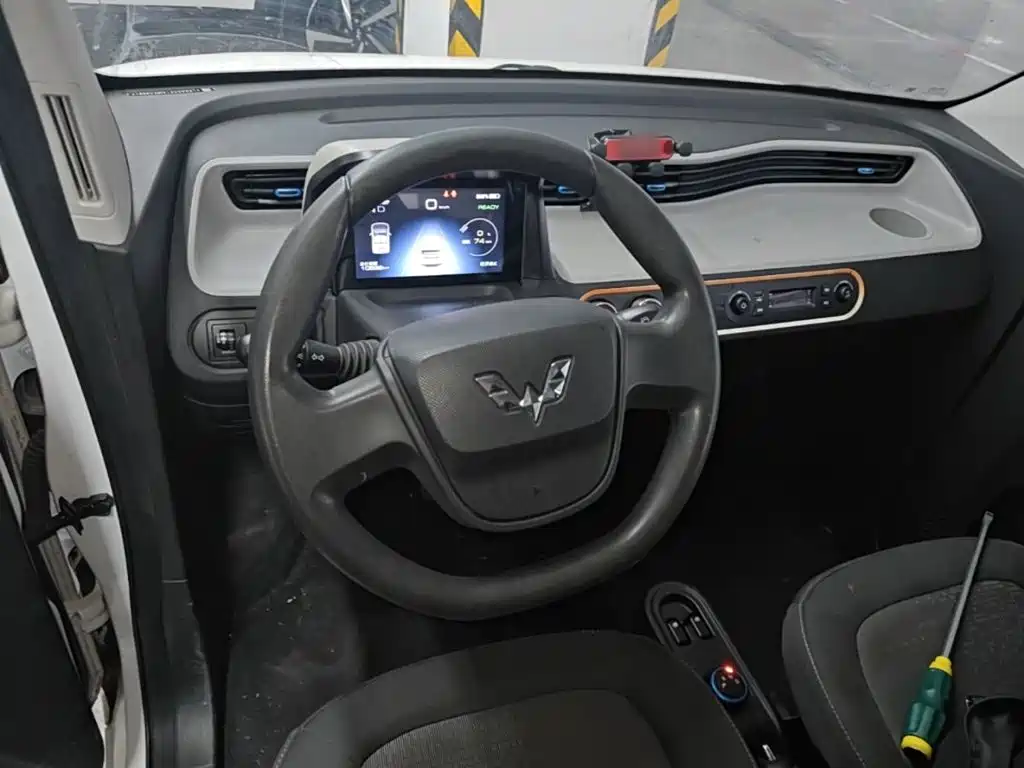 Wuling MINIEV — миниатюра 11