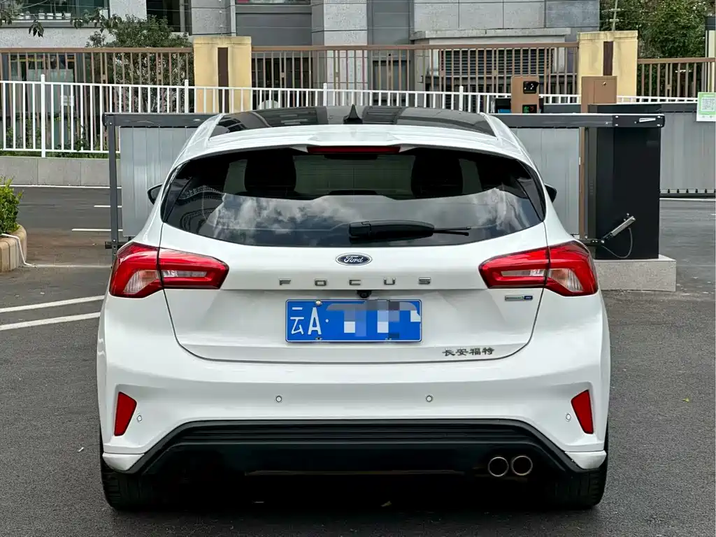 Ford Focus — миниатюра 4