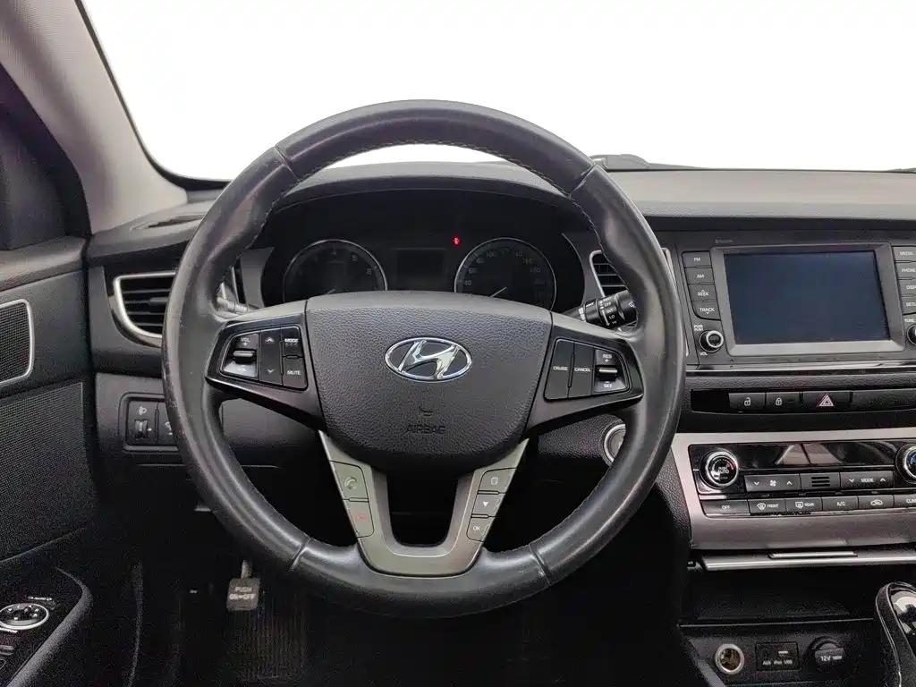 Hyundai Mistra — миниатюра 11