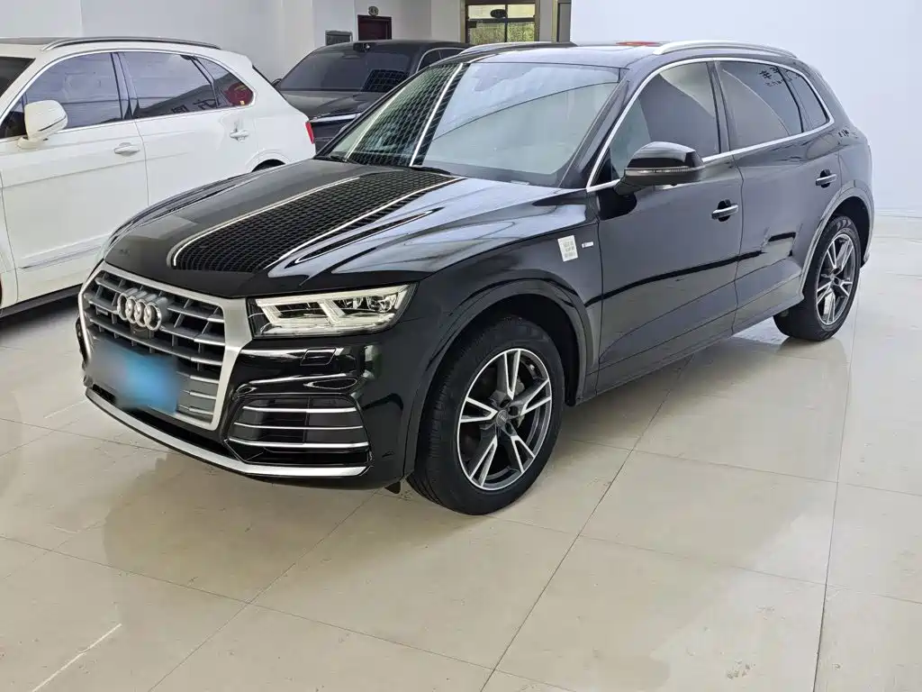 Audi Q5L — миниатюра 2