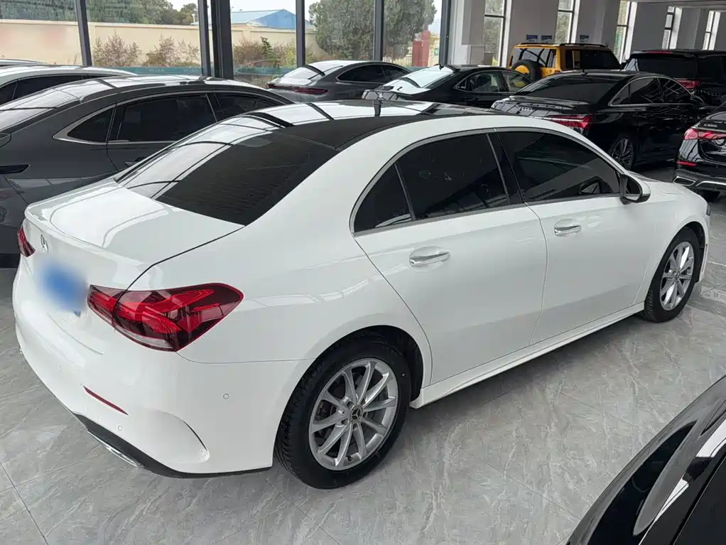 Mercedes-Benz A-Class — миниатюра 6