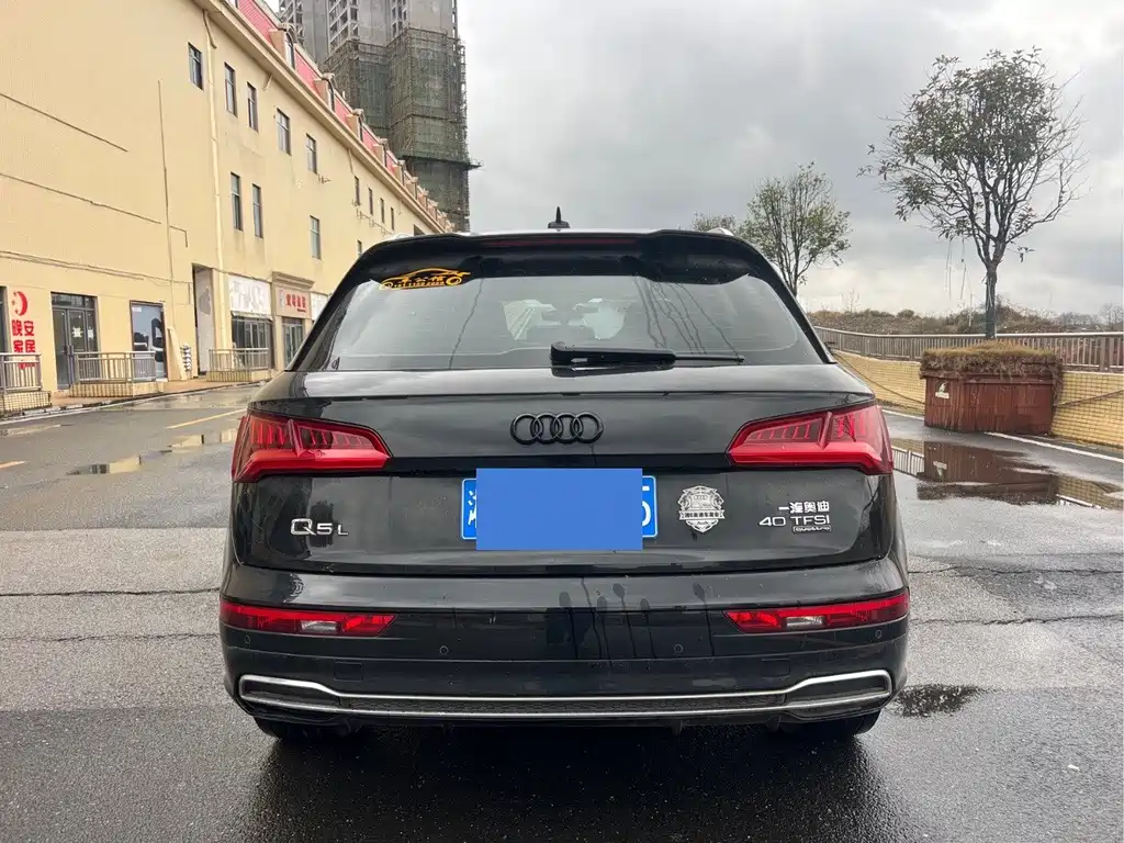 Audi Q5L — миниатюра 3