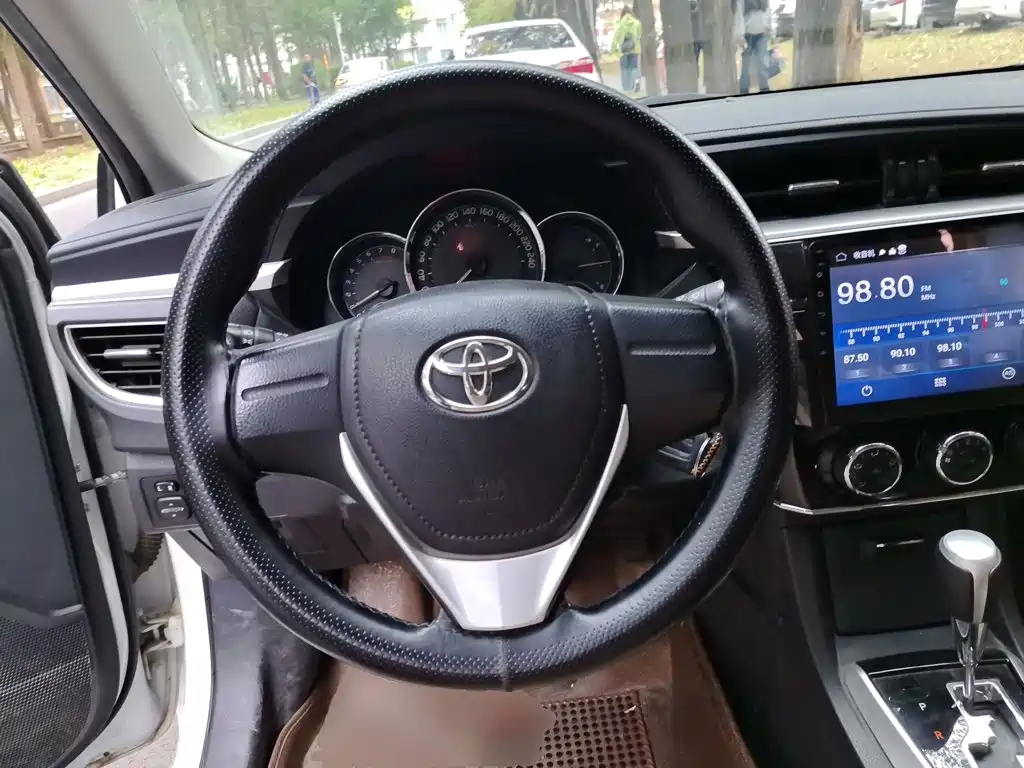 Toyota Corolla — миниатюра 6