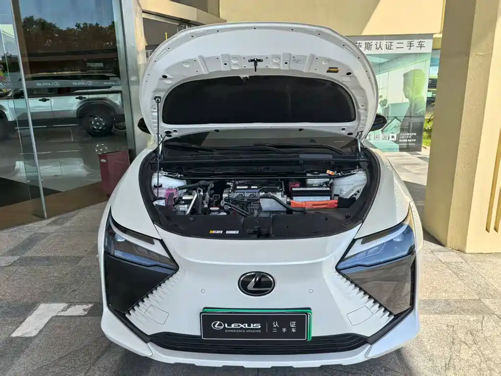 Lexus RZ 2023 450e