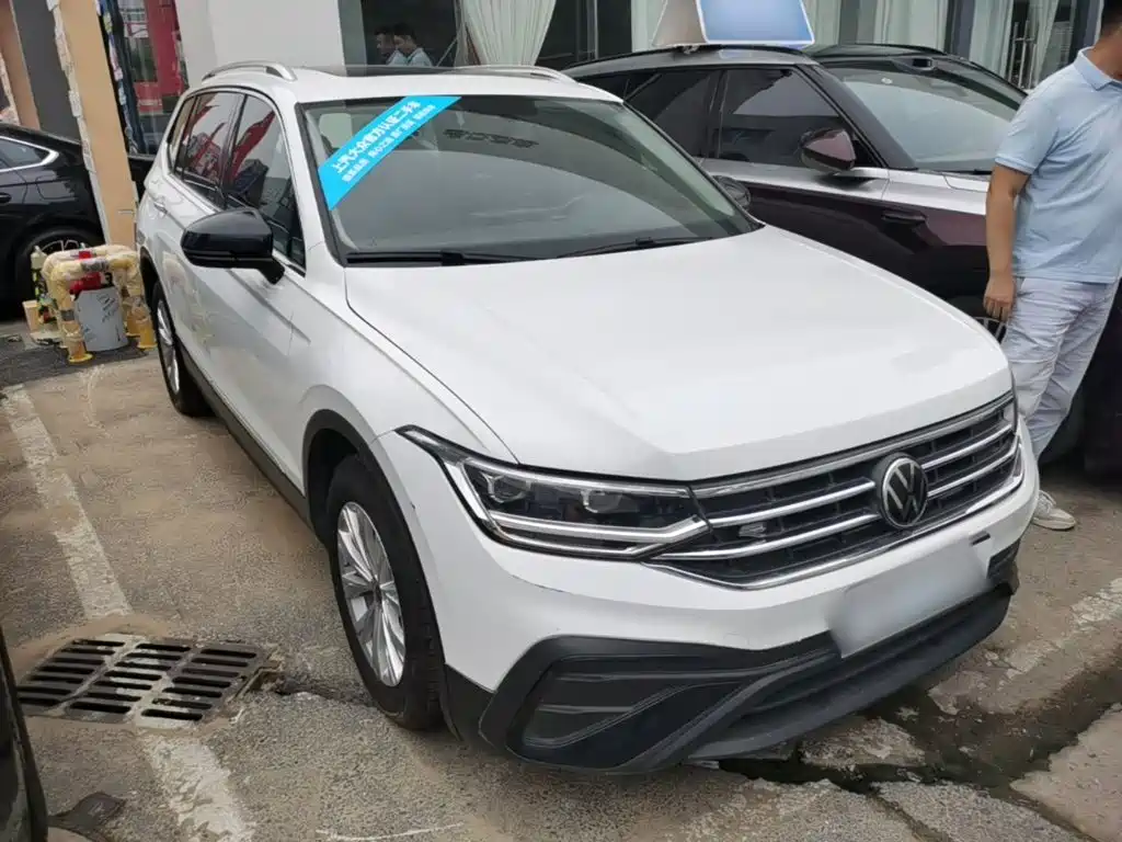 Volkswagen Tiguan L — миниатюра 4