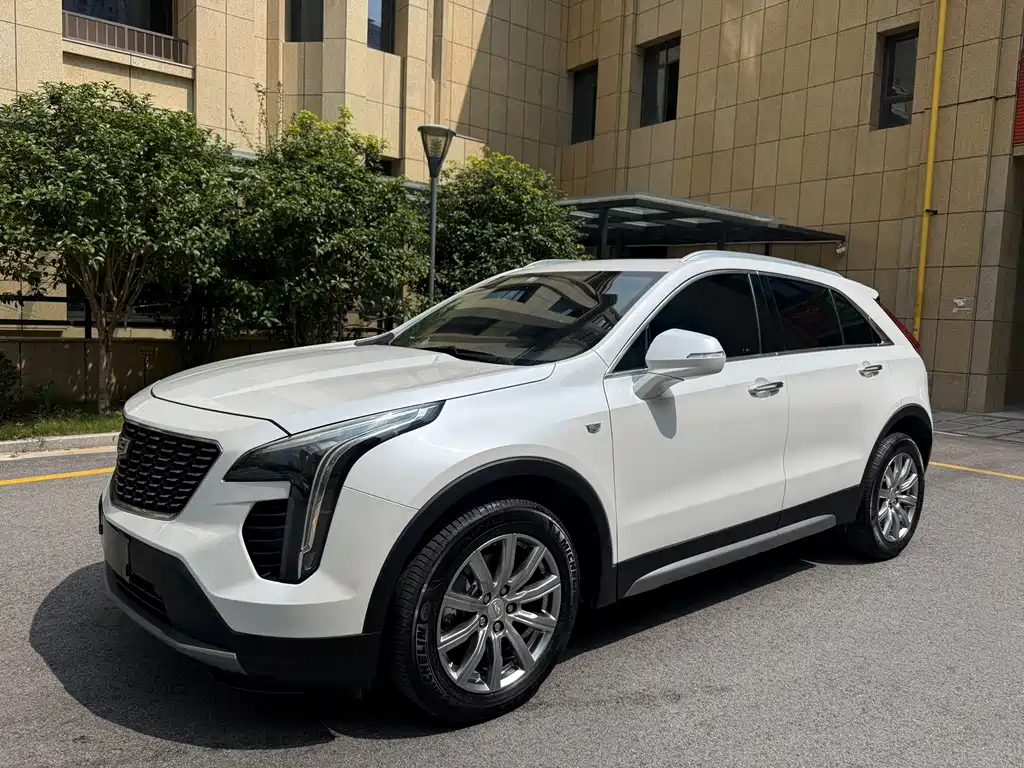 Cadillac XT4
