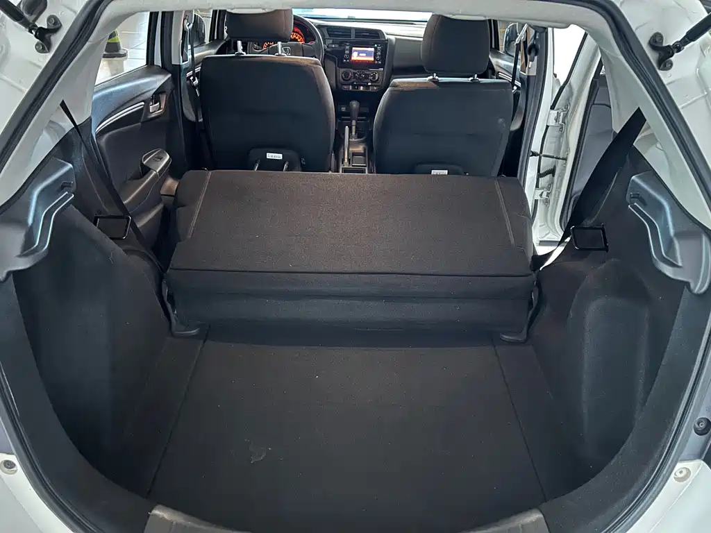 Honda Fit — миниатюра 10