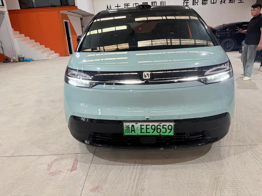 Zeekr Mix 2025 Smart Drive