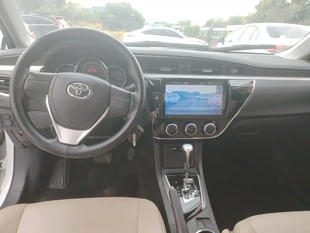 Toyota Corolla — миниатюра 5
