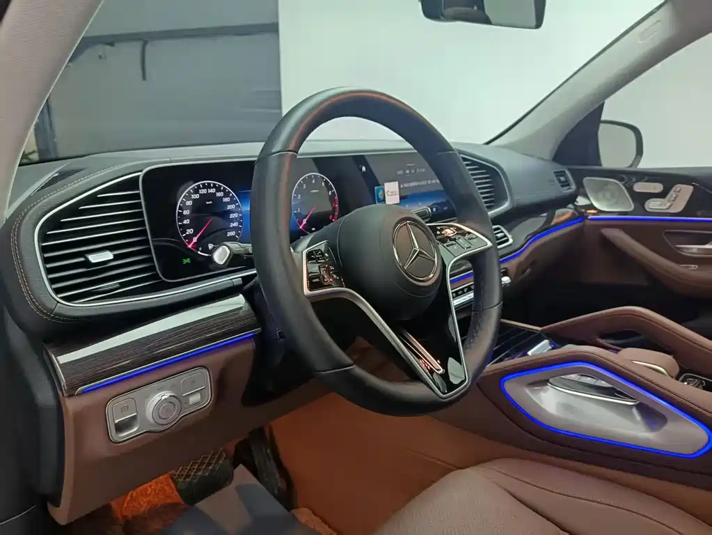 Mercedes-Benz GLE (Import) — миниатюра 7