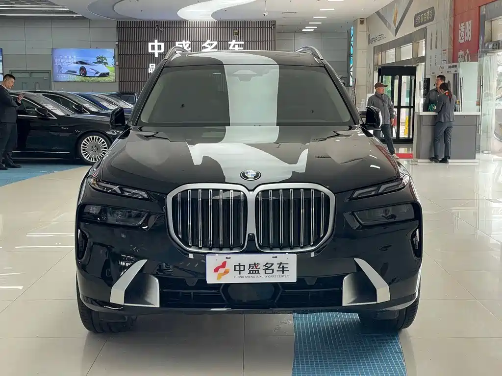 BMW X7 2023 xDrive40i Lead Luxury