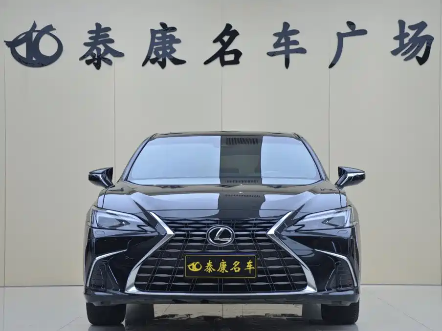 Lexus ES — миниатюра 2
