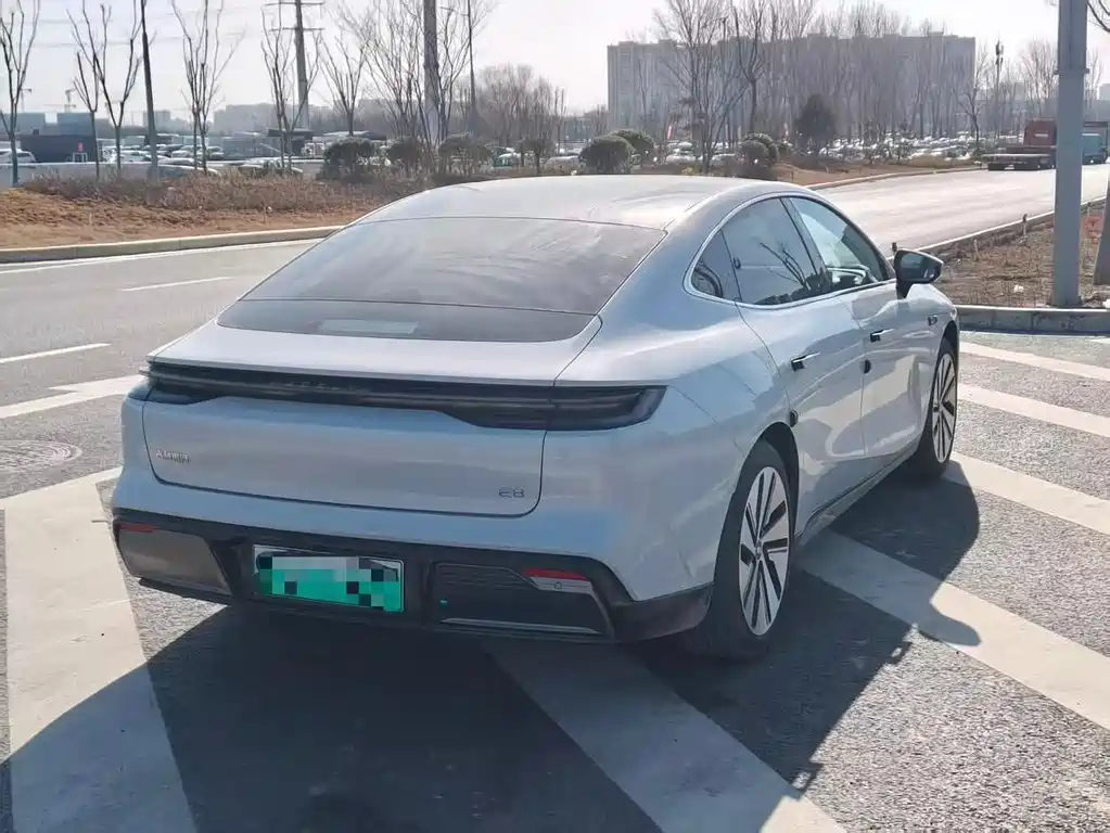 GEELY GALAXY GALAXY E8