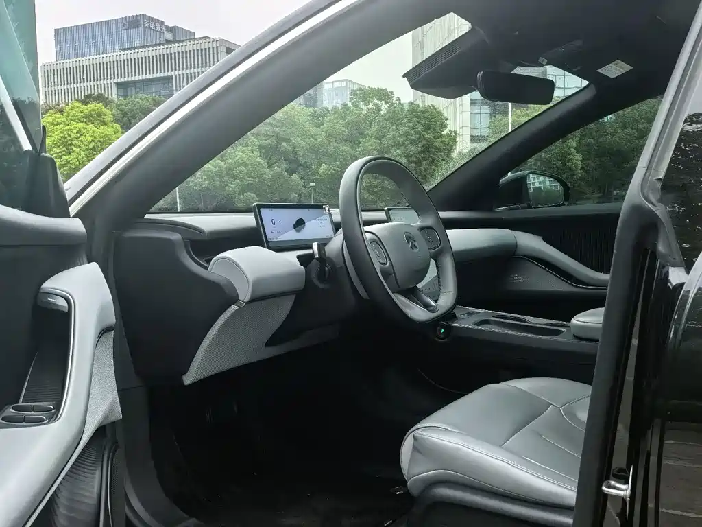 NIO ET5T — миниатюра 9
