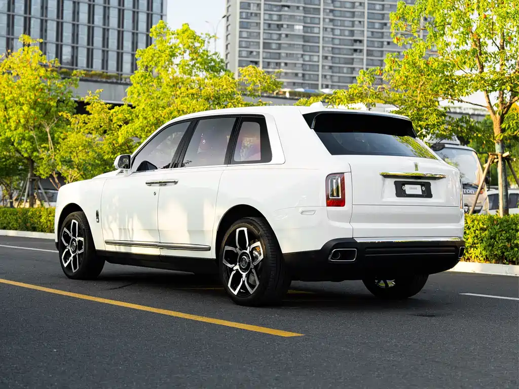 ROLLS-ROYCE CULLINAN