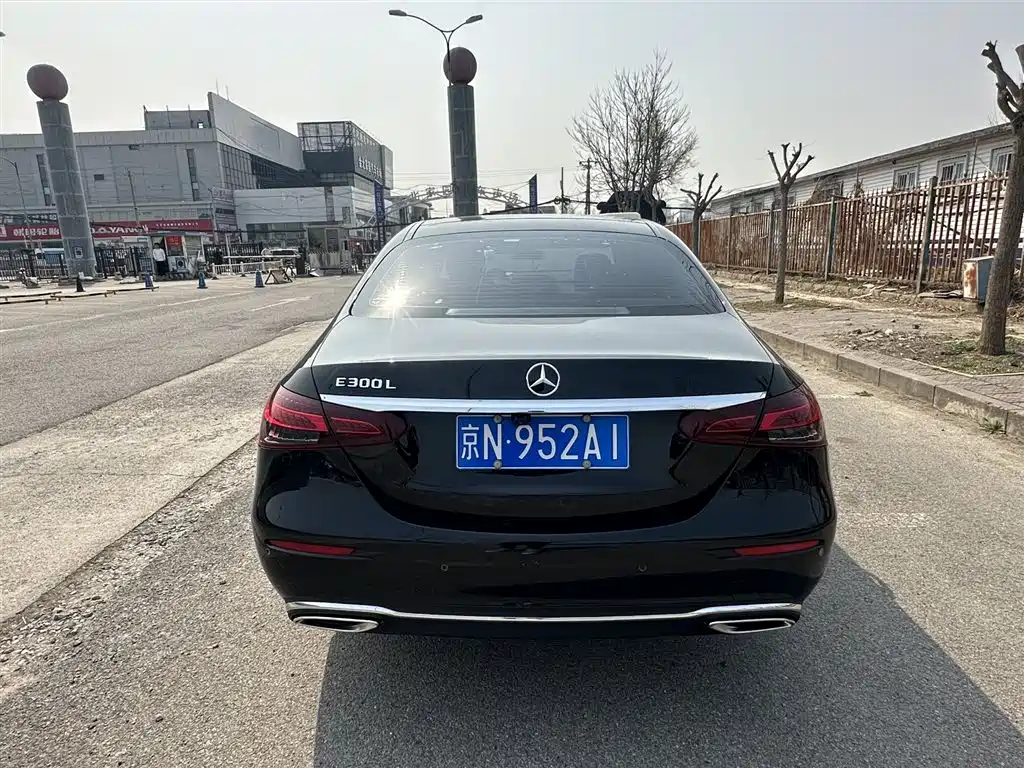 Mercedes-Benz E-Class E 2022 E 300 L Luxury