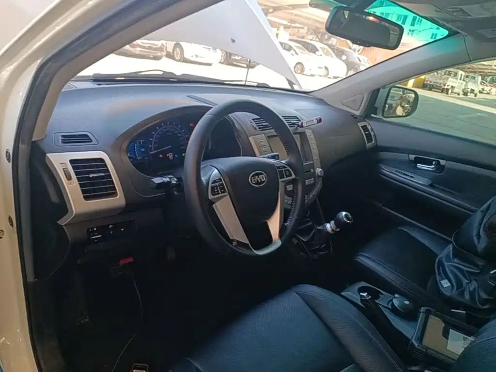 BYD S6 — миниатюра 10