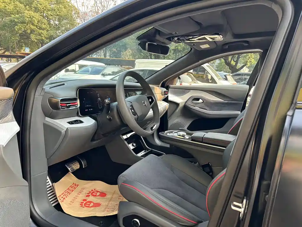 ARCFOX EXTREME FOX POLAR FOX ALPHA S