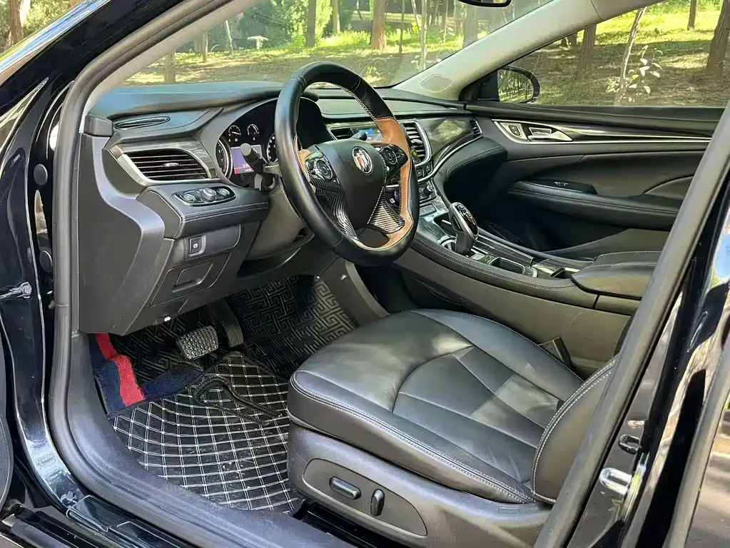 Buick LaCrosse — миниатюра 7