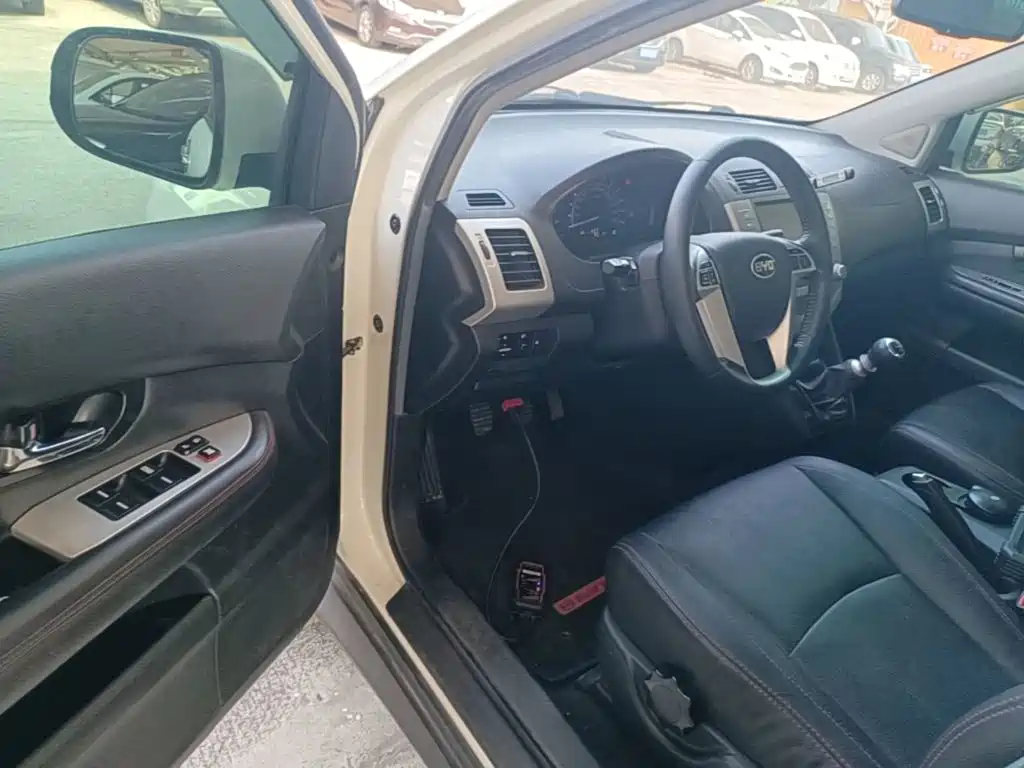 BYD S6 — миниатюра 16