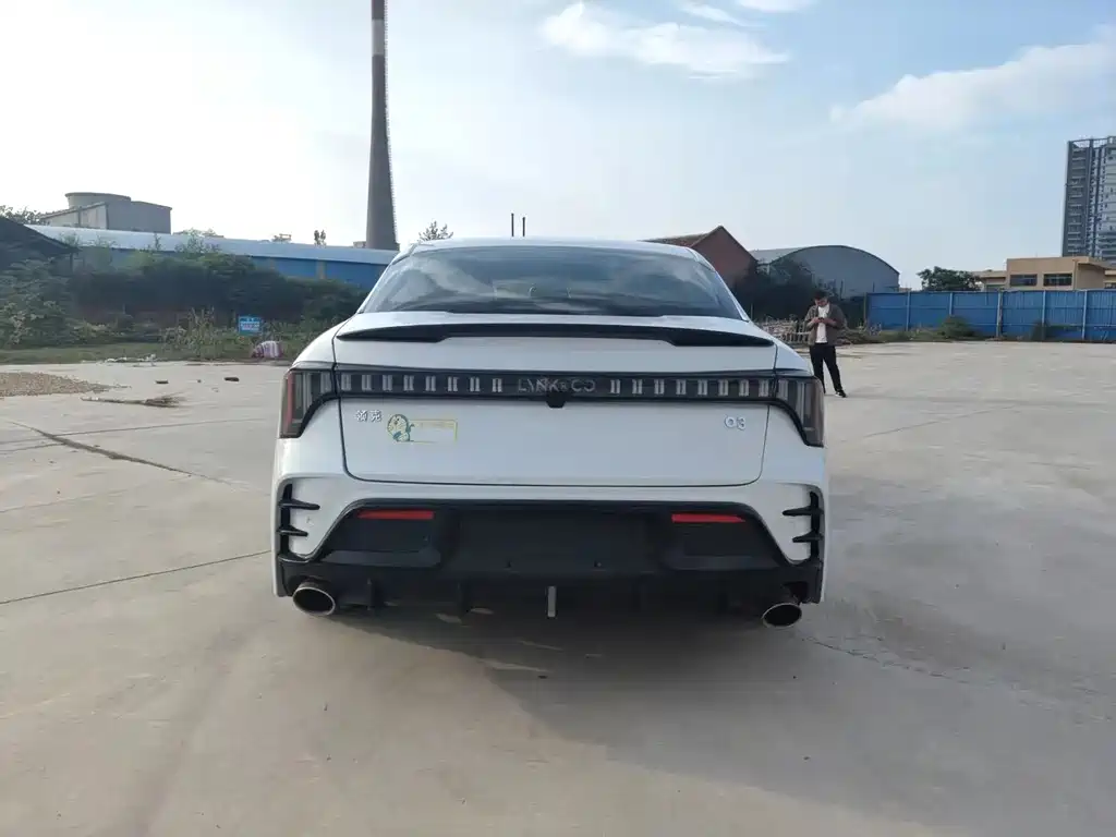 Lynk & Co 03 — миниатюра 8