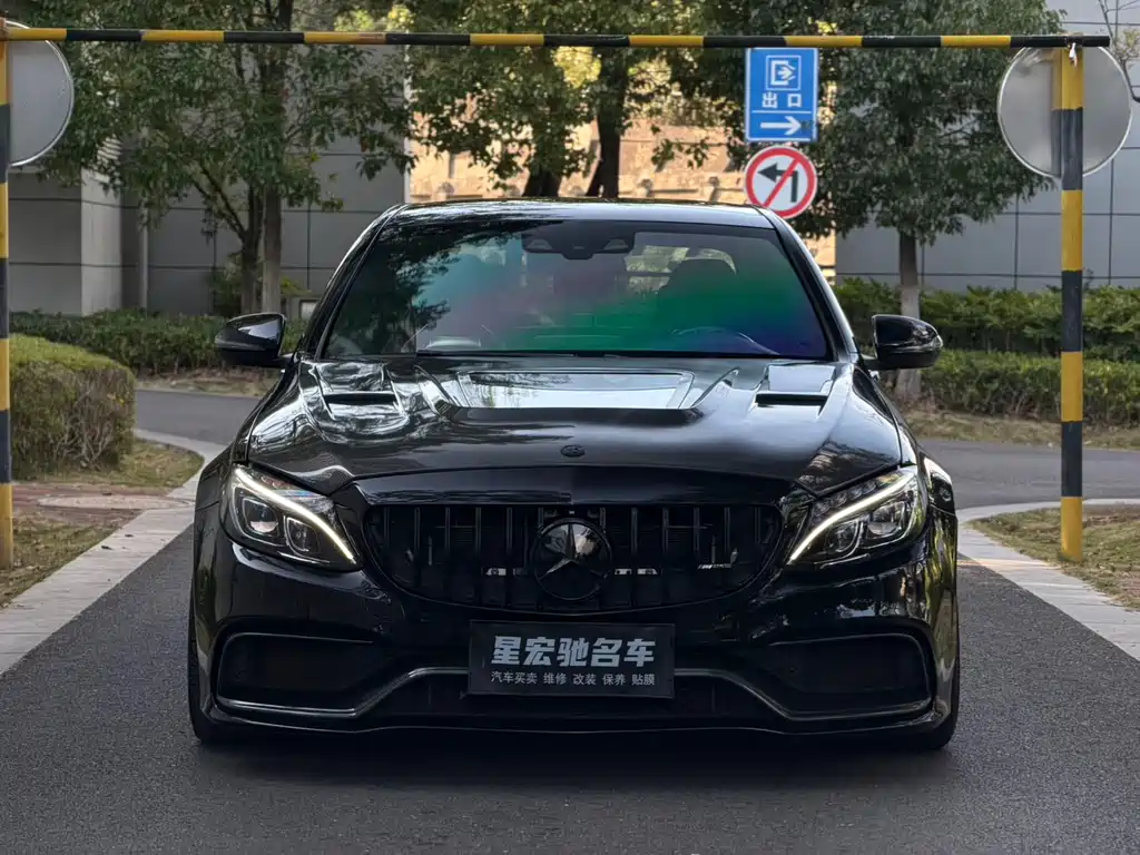 Mercedes-Benz C-Class AMG — миниатюра 2