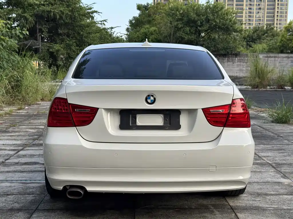 BMW 3 Series — миниатюра 9