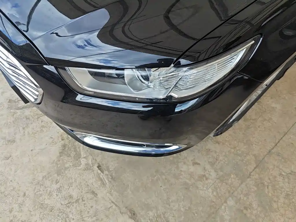Ford Taurus — миниатюра 24