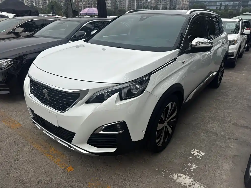Peugeot 5008