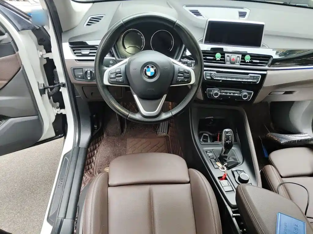 BMW X1 — миниатюра 11