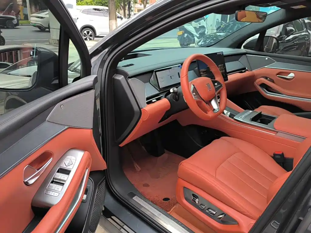 BYD Tang L — миниатюра 16