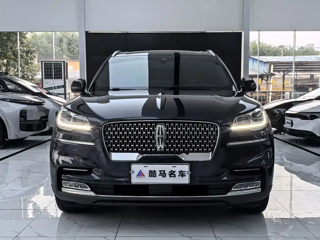 Lincoln Aviator — миниатюра 2