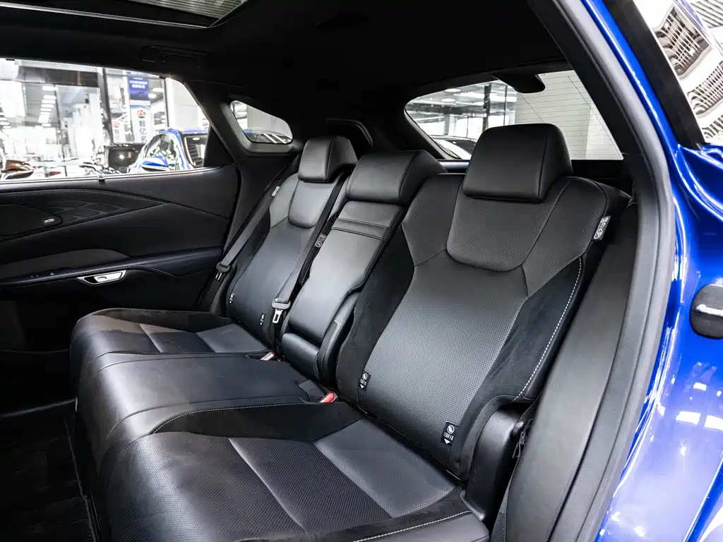 Lexus RX — миниатюра 12