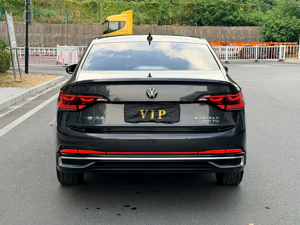 Volkswagen Sagitar — миниатюра 12