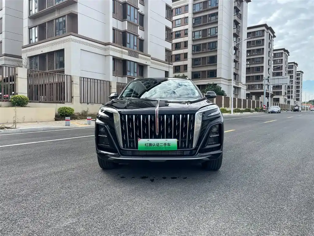 RED FLAG HONGQI HS3 PHEV