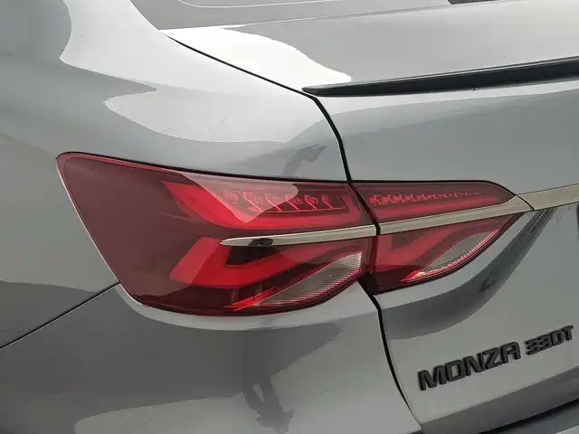 Chevrolet Monza — миниатюра 13