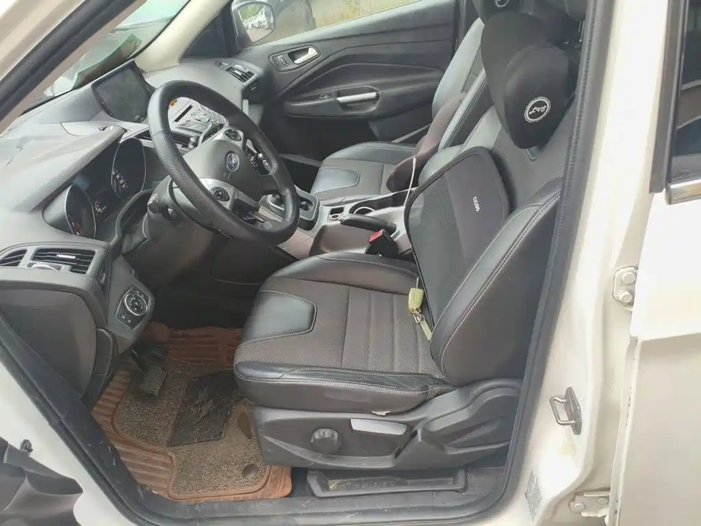 Ford Kuga — миниатюра 12