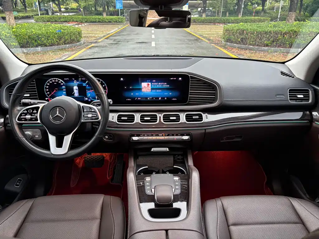 Mercedes-Benz GLE (Import) — миниатюра 8