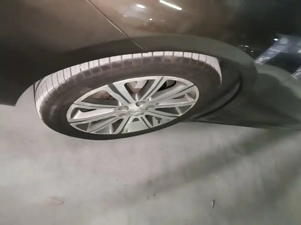Peugeot 408 — миниатюра 23