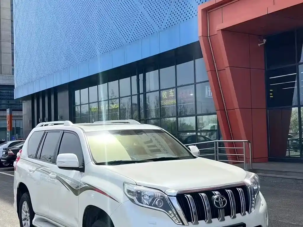 Toyota Land Cruiser Prado 2014 2.7L AT Luxury