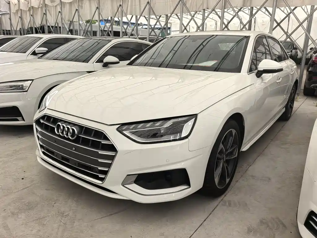 Audi A4L 2021