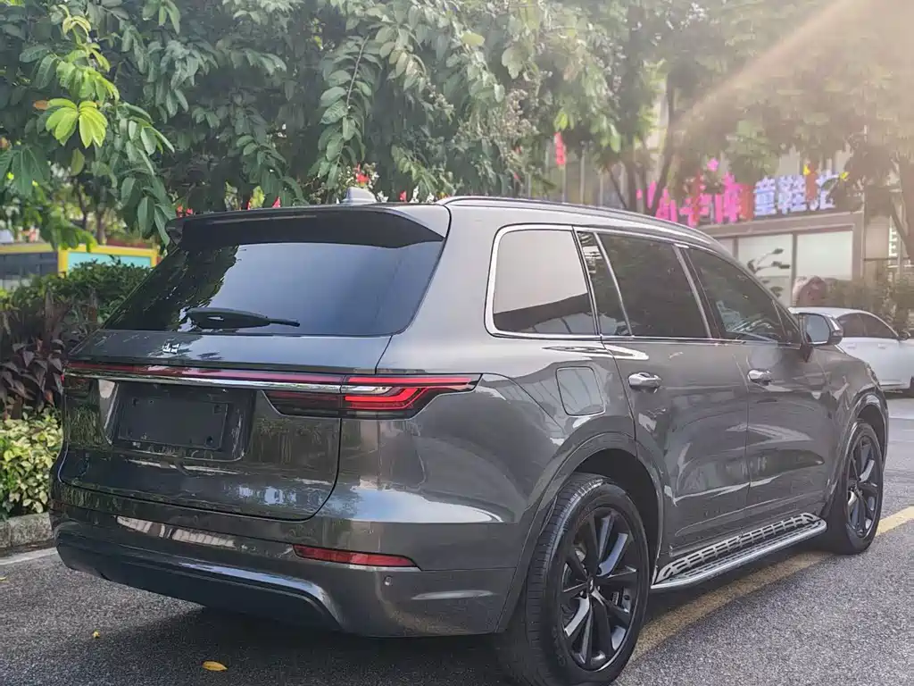 Li Auto Li ONE — миниатюра 6